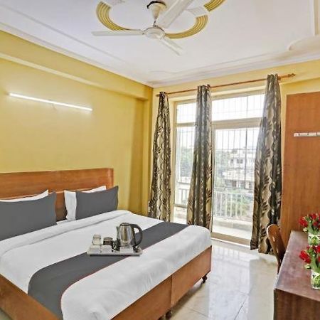 Hotel Ashvins Palace グルガウン エクステリア 写真
