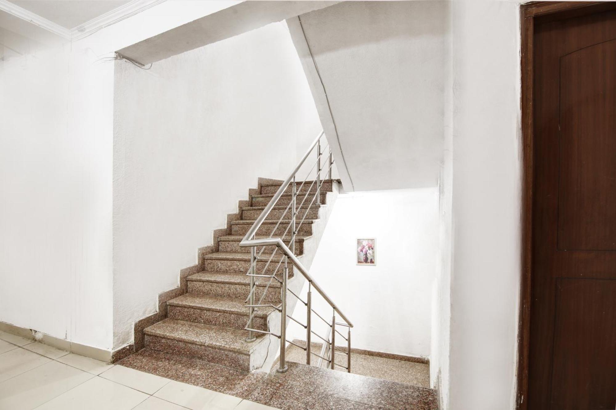 Hotel Ashvins Palace グルガウン エクステリア 写真